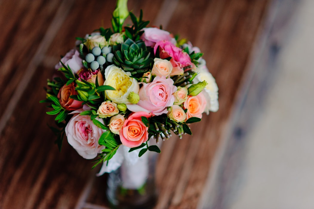 The Number of Roses In a Bouquet and What They Symbolize - Flower Delivery  Singapore | Florist Singapore | FARM Florist