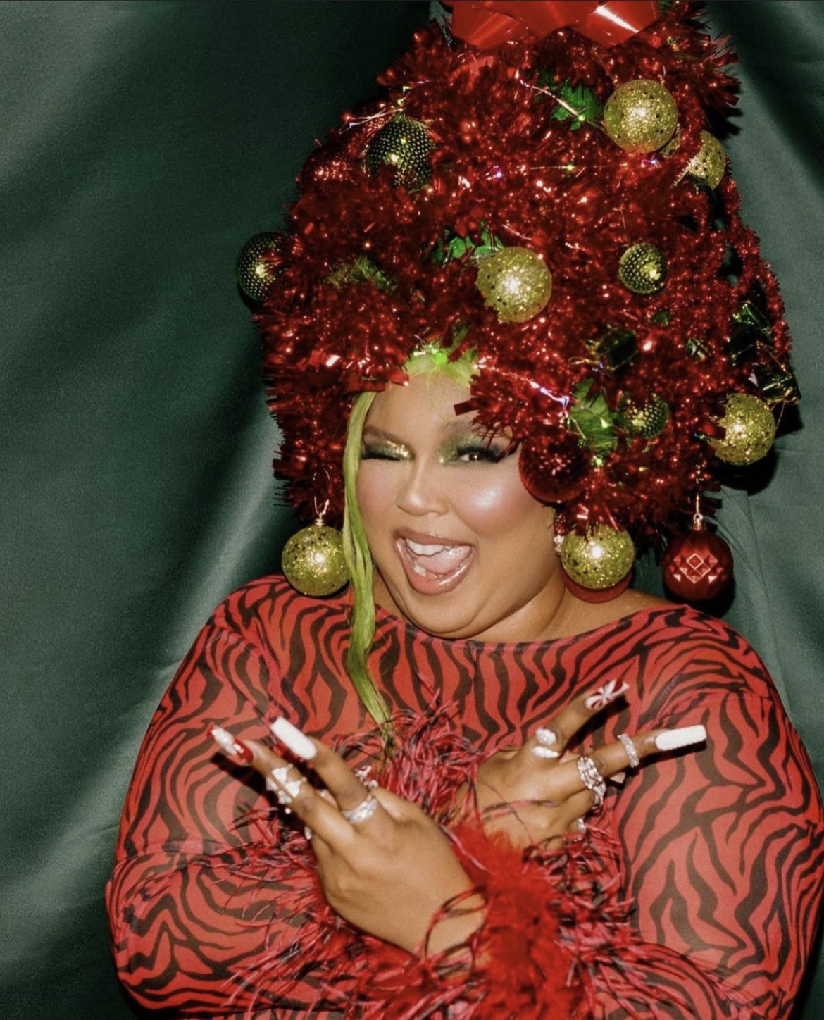 The Top 10 Celebrity Holiday Pics That Will Get You Into The Christmas