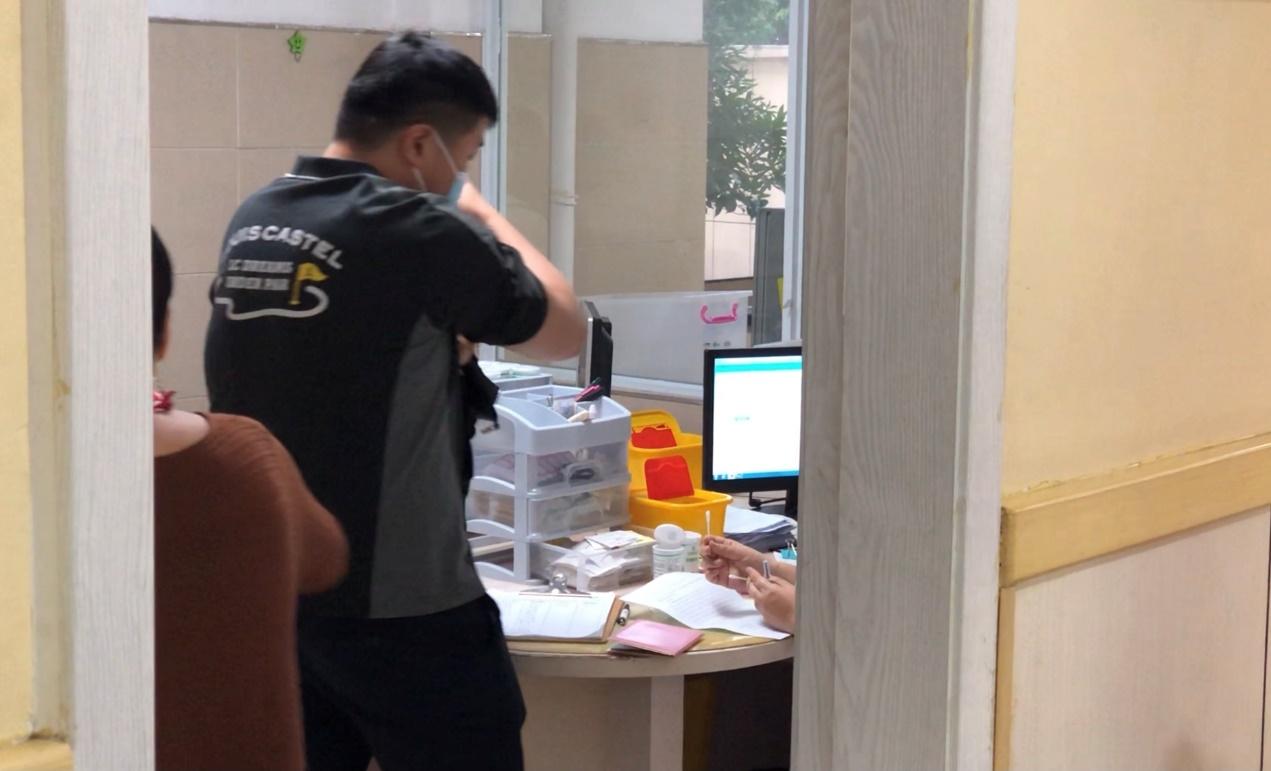 准备接种新冠疫苗的人