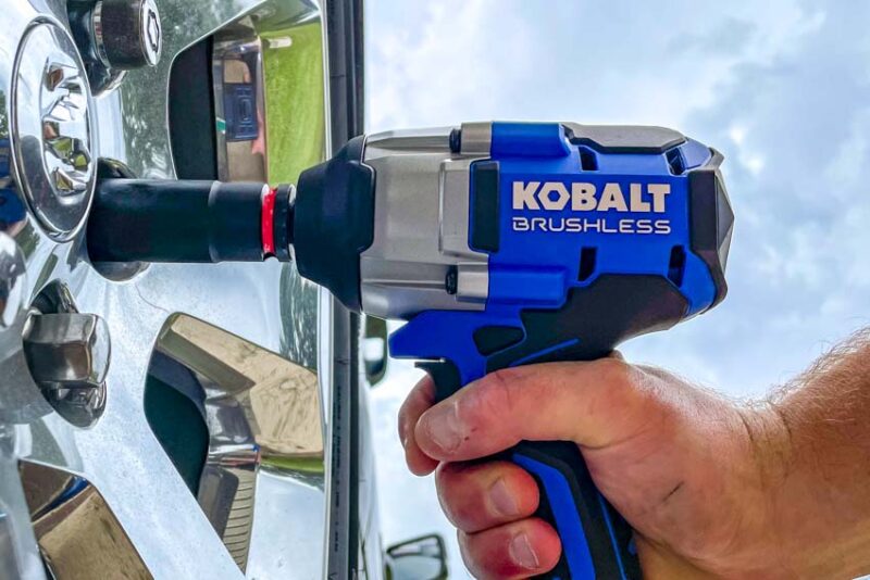 รีวิวไขควงกระแทก KOBALT 1/2-INCH IMPACT WRENCH 24V CORDLESS MID-TORQUE4