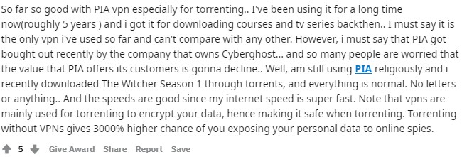 Comments comparing PIA and CyberGhost for torrenting on Reddit