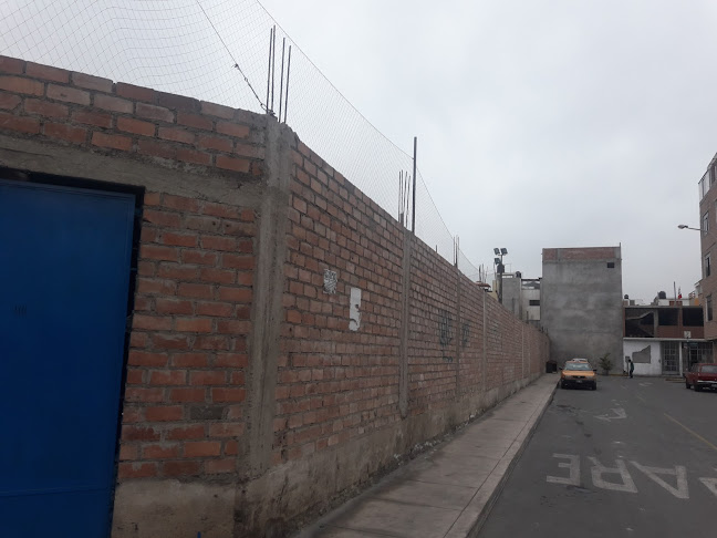 Opiniones de Clinica Dental Mydent Sede Surco San Antonio en Santiago de Surco - Dentista