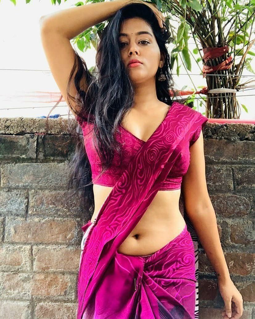 Instagram model KAJAL TIWARI latest saree navel photos