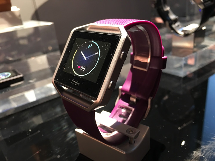 fitbit-blaze-fitness-tracker-announced-at-ces-2016