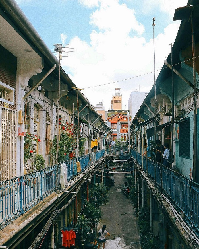 Alleys are far different vibe to Saigon's main streets