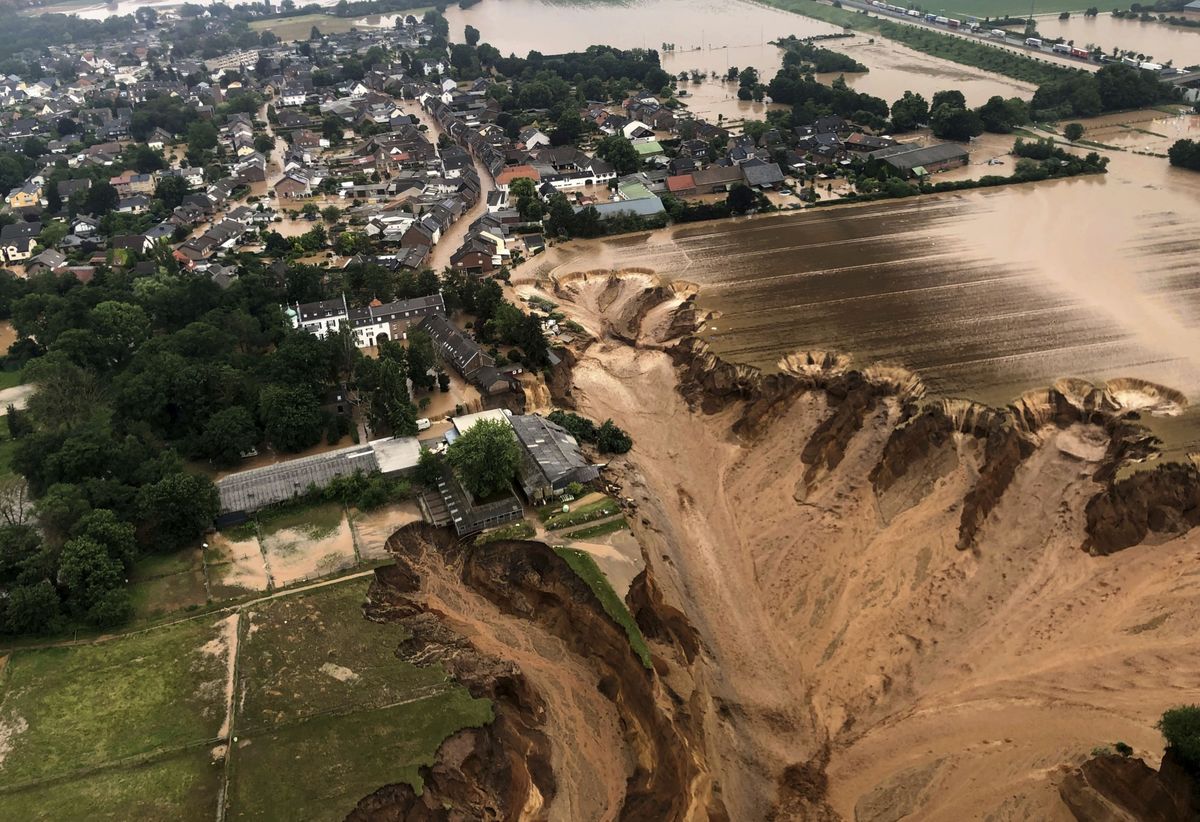Photos: Germany's Record Flooding Show Devastation - Bloomberg
