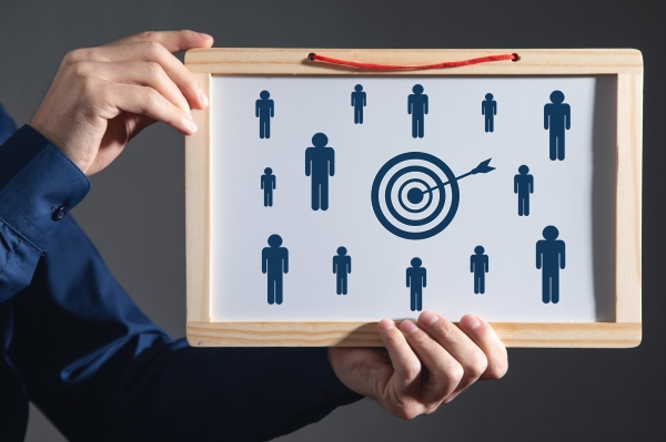 human-showing-target-dart-with-people-symbols-targeting-concept