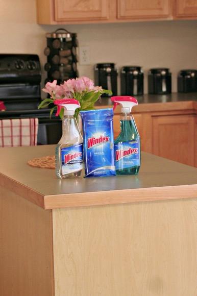 #StreakFreeShine, #ad, Spring Cleaning Tips, Deep Cleaning checklist, baseboard cleaning tips, Best cleaning products for the whole house, How to clean your house, How to deep clean your house, 