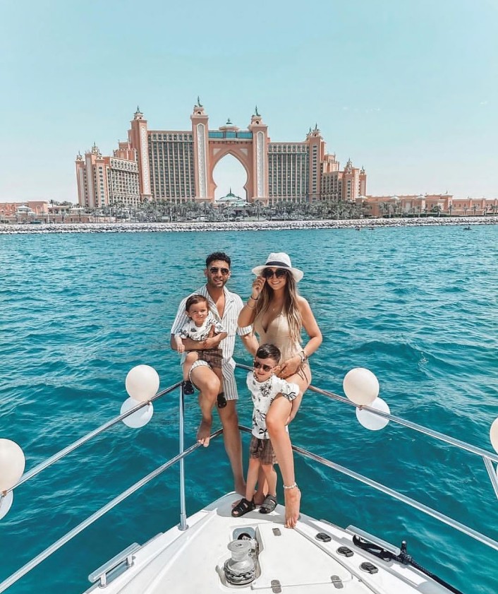 Dubai Private Cruise
