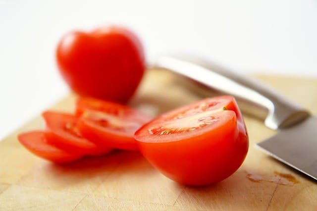 grow-Tomatoes-from-Slices