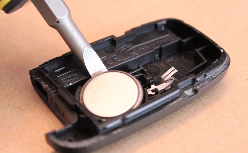 How to change the Battery in a Key fob – How to Know Web