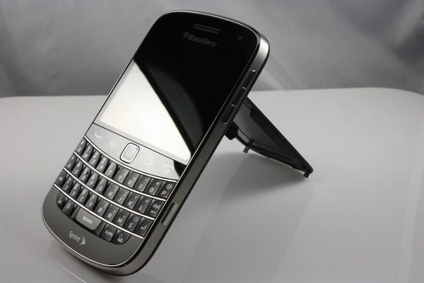 Người tiêu dùng “sốc” với Blackberry 9930 giá 2,3 triệu đồng V5wdgsG0MF5sB415r3sGNfvrmGsX20a1fBVZdCjbrfb8dRwLInPKCFiReoLy0NcM-EVdX8LsoYNE7F6HKSgzu2B2HhGf4oJDIUQQyJe5Xdty3caJ0KLz3-jv6bngPWEVirbfn68gHV4RS9ut