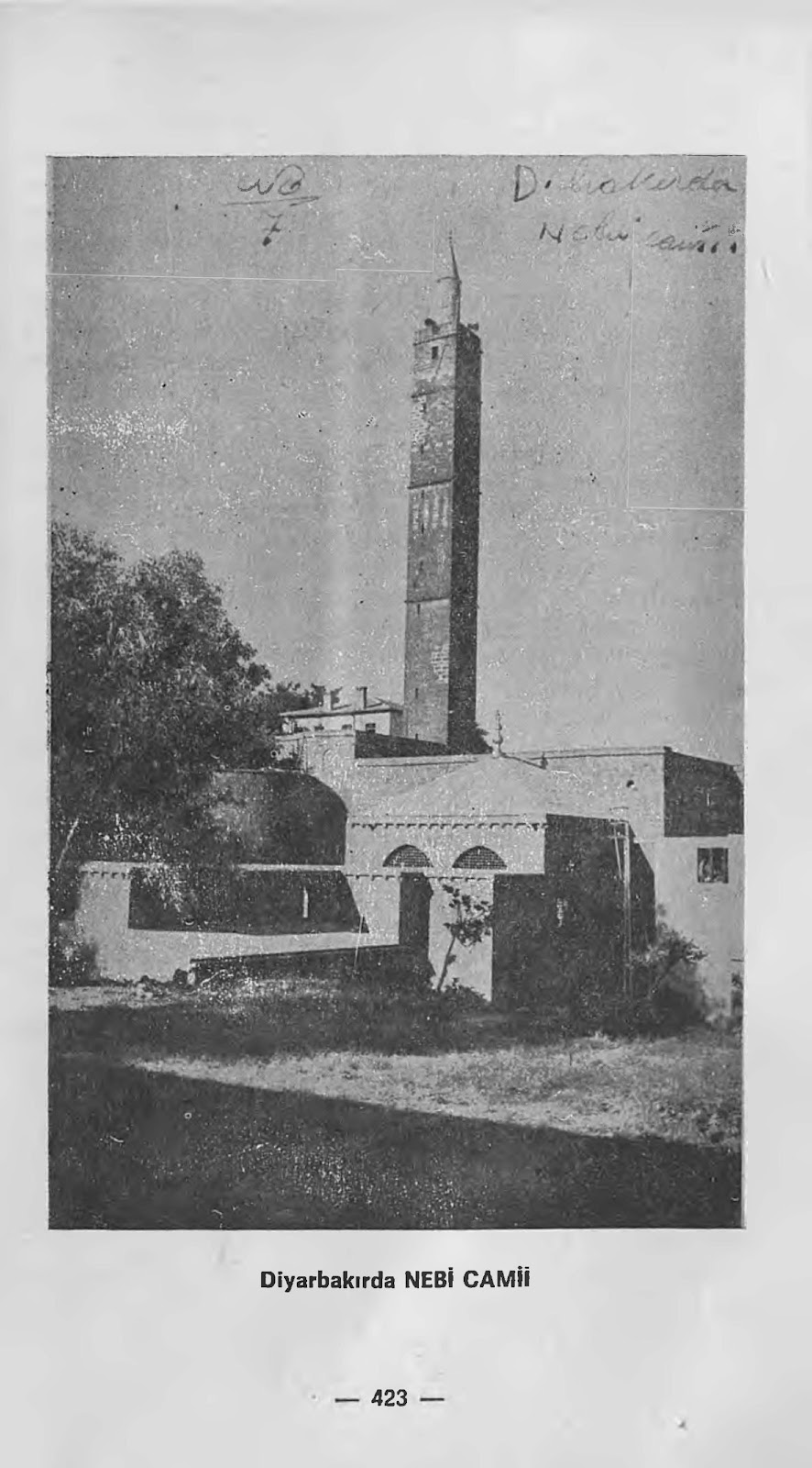 D:\0 wd yedek\acr yedek\1 film indirme\Yeni klasör\Horepiskopos Aziz Güneş - Türk Süryaniler Tarihi_Sayfa_425.jpg