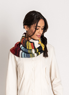 woman wearing multicolored knit cowl