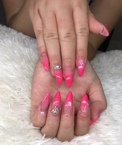 Fairy Princess pink ombre nail