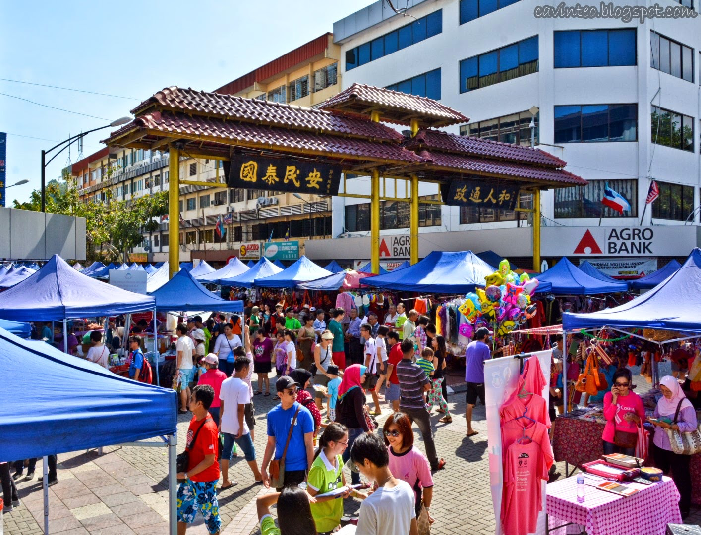 Things To Do in Kota Kinabalu Gaya Street Market