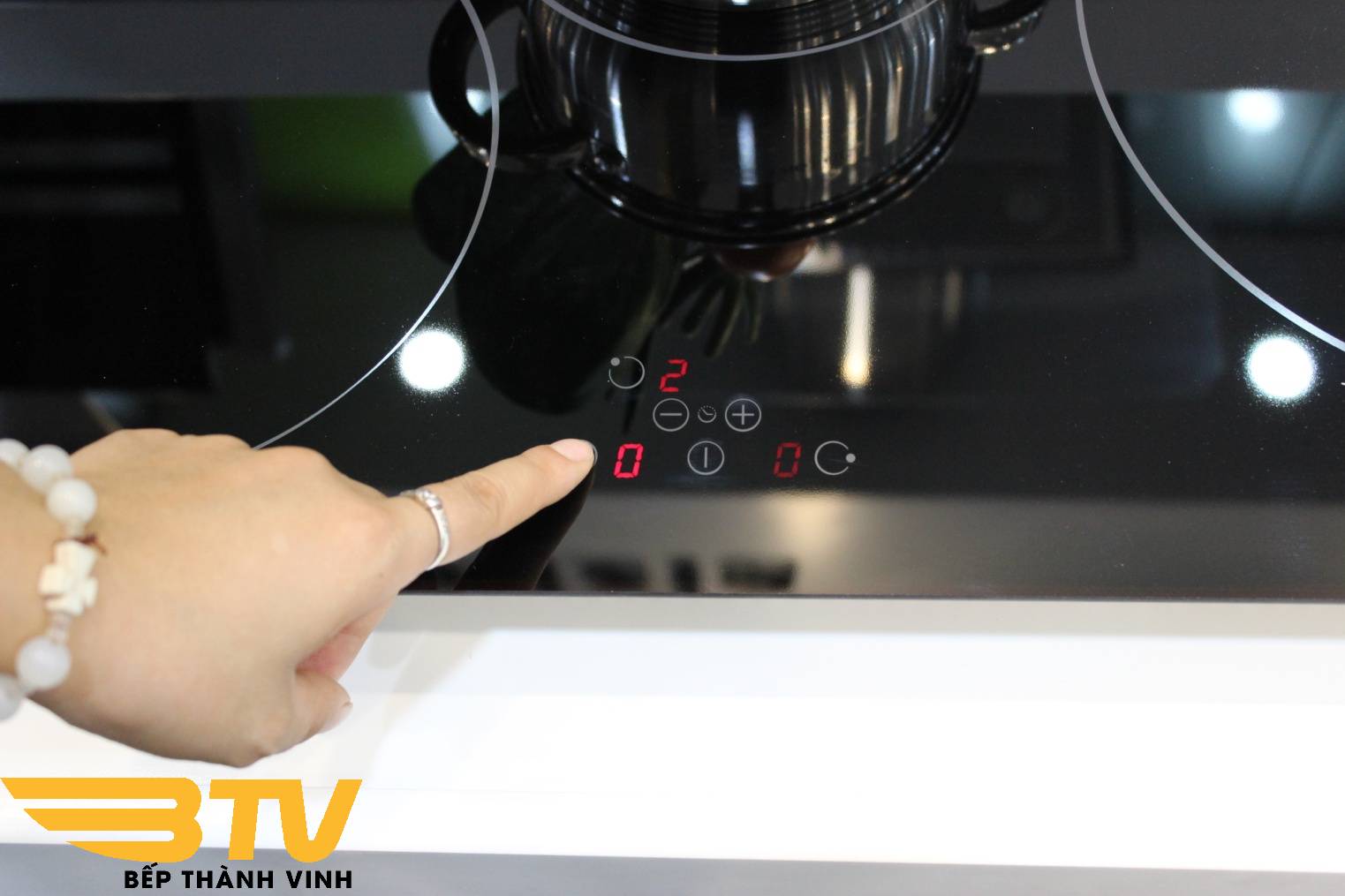 Bếp từ Cata IB 753 BK