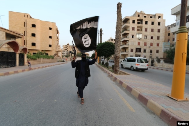 Сторонник ИГИЛ. Ракка, 29 июня 2014 года