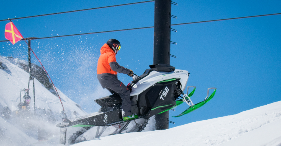 he Very First Snowmobile Powered by Elec tricity