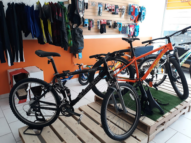 Rodando Tienda De Ciclismo - Quito