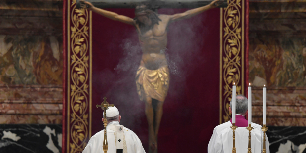 Thiếu nhi viết lời nguyện Chặng Đàng Thánh giá để Đức Giáo hoàng cầu nguyện vào Thứ Sáu Tuần Thánh
