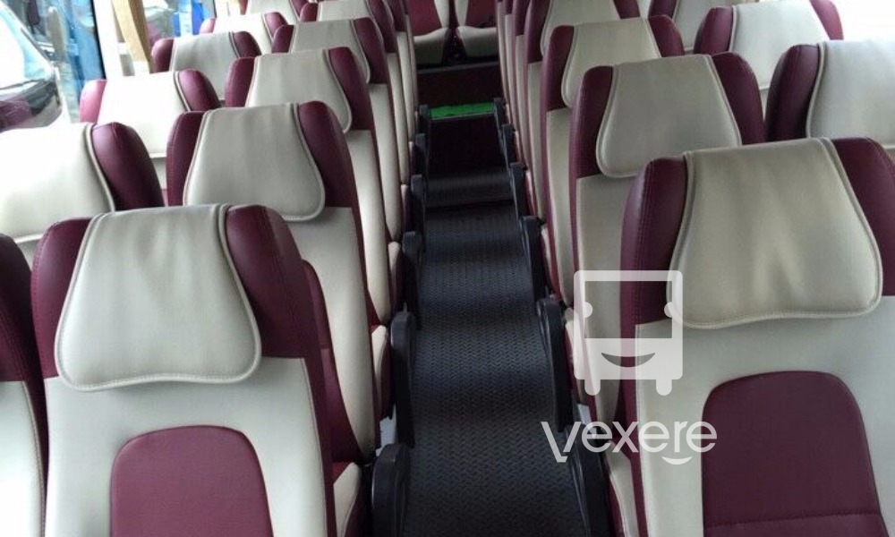 Nội thất xe Xinh Xinh đi Đà Lạt