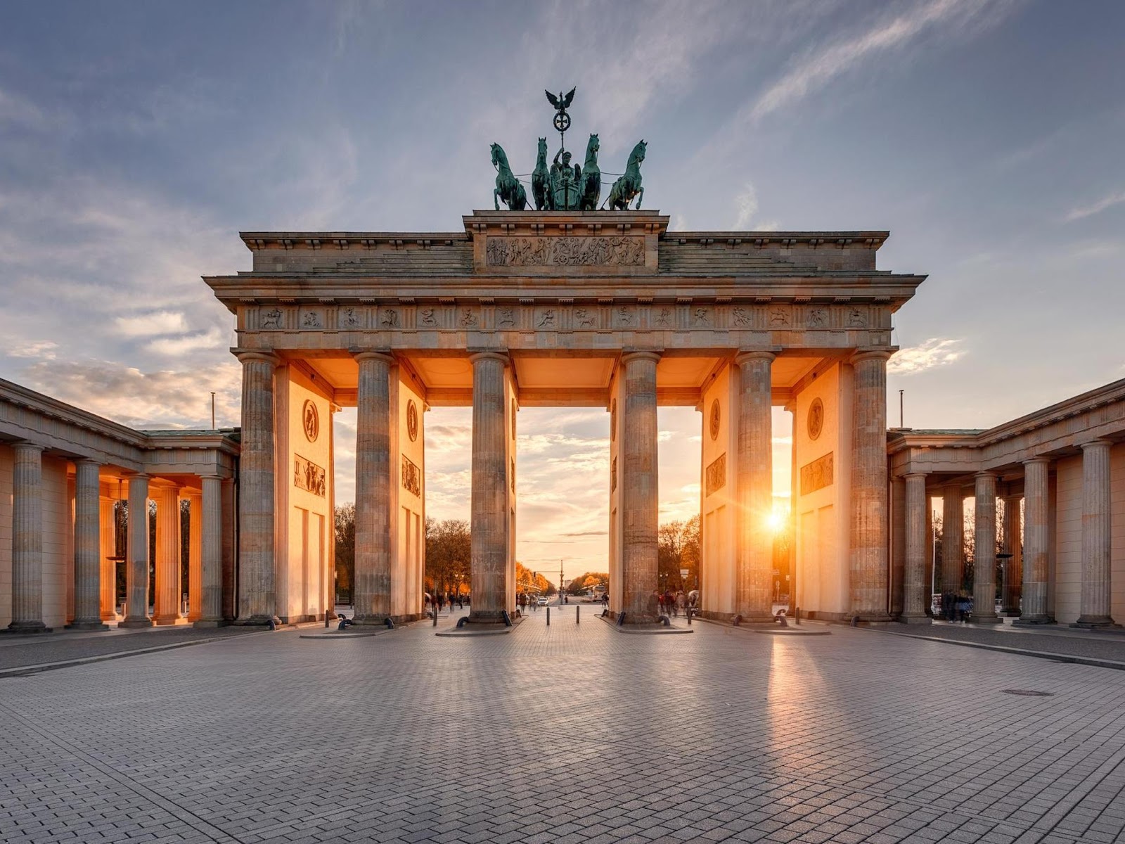 https://wallpapercave.com/brandenburg-gate-wallpapers