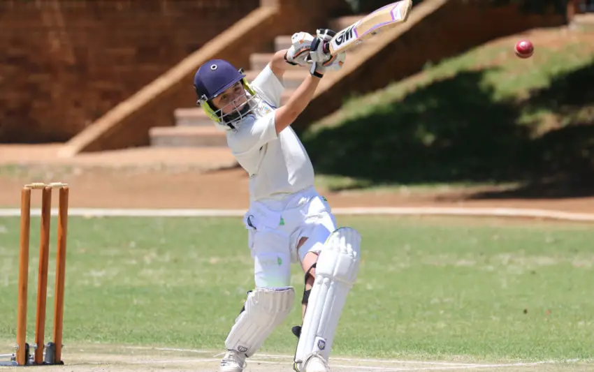 Selecting the Perfect Cricket Bat Size