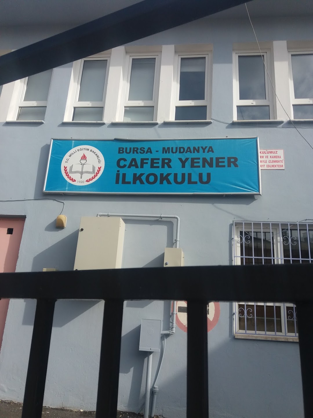 Cafer Yener lkokulu