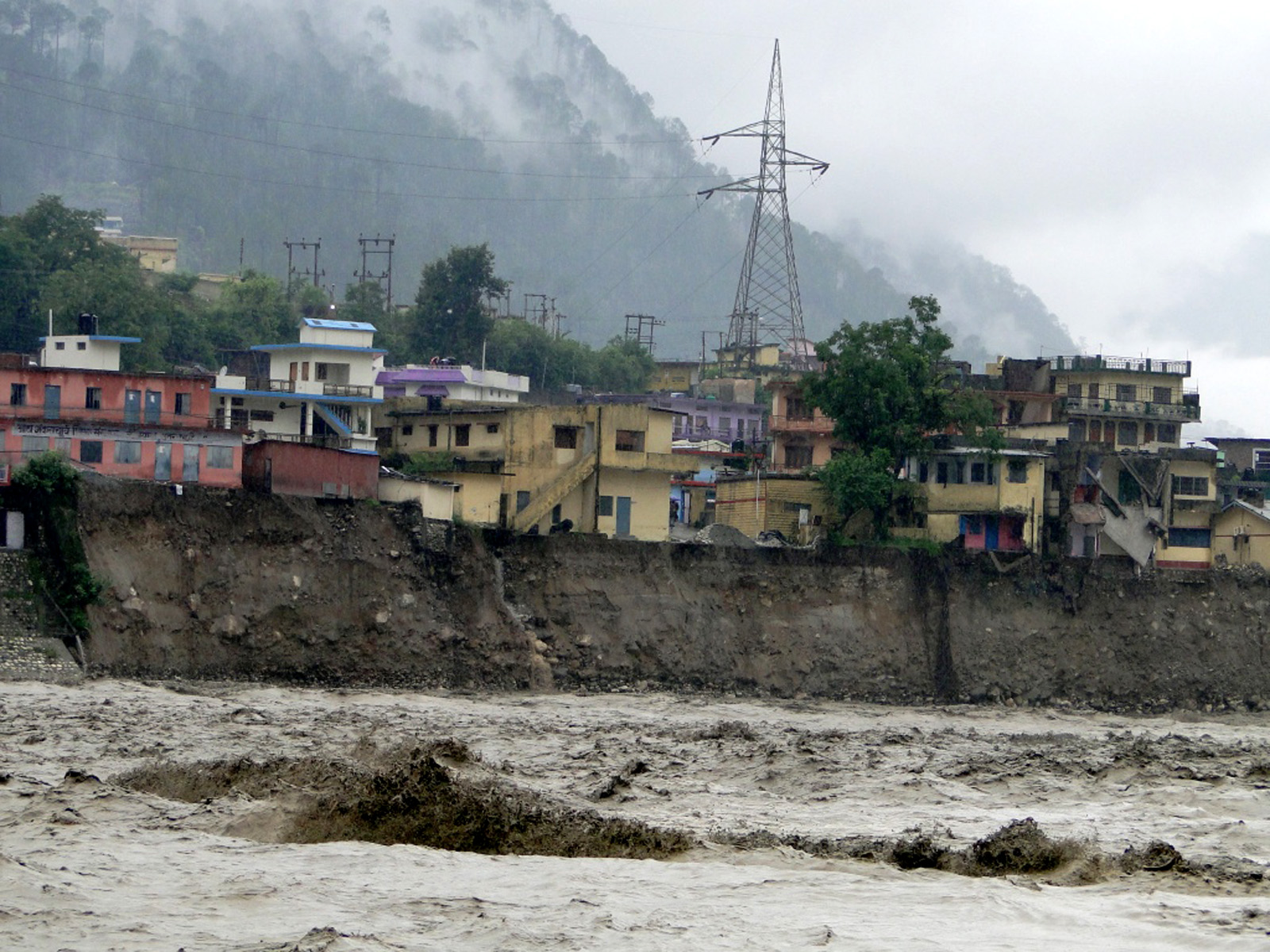 आपादा पर उत्तराखंड की आवाज