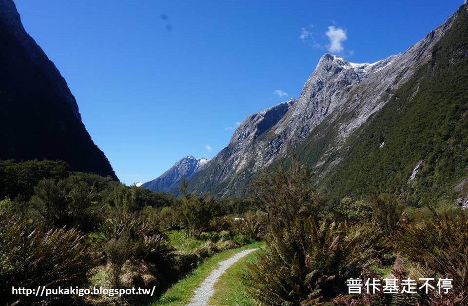 C:\Users\lgwtr\Desktop\網誌經營\普佧基走不停\NZ紐西蘭_南島_Milford Track\Day 2\簡報3\投影片13.JPG