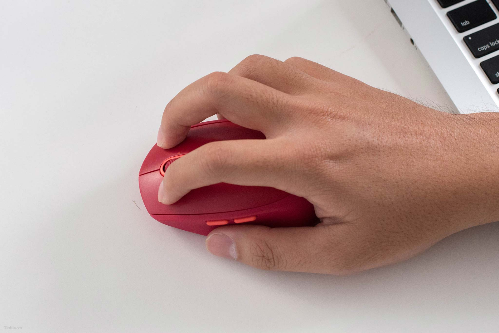 Đánh giá nhanh chuột Logitech M590