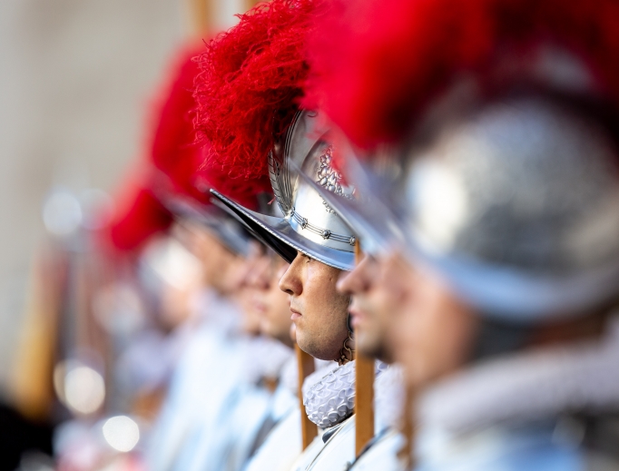 Những người lính của Giáo hoàng: Truyền thống lưu truyền của đội vệ binh Thụy sĩ Giáo hoàng ở Vatican
