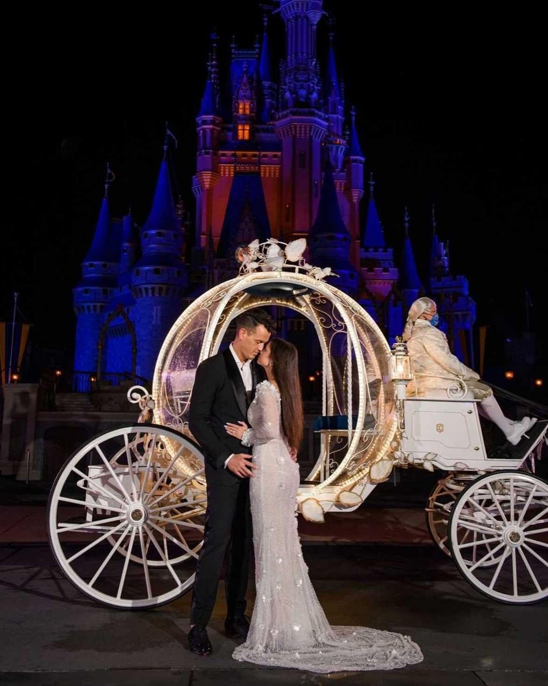 Cinderella's castle and a carriage to complete the Disney wedding theme. 
