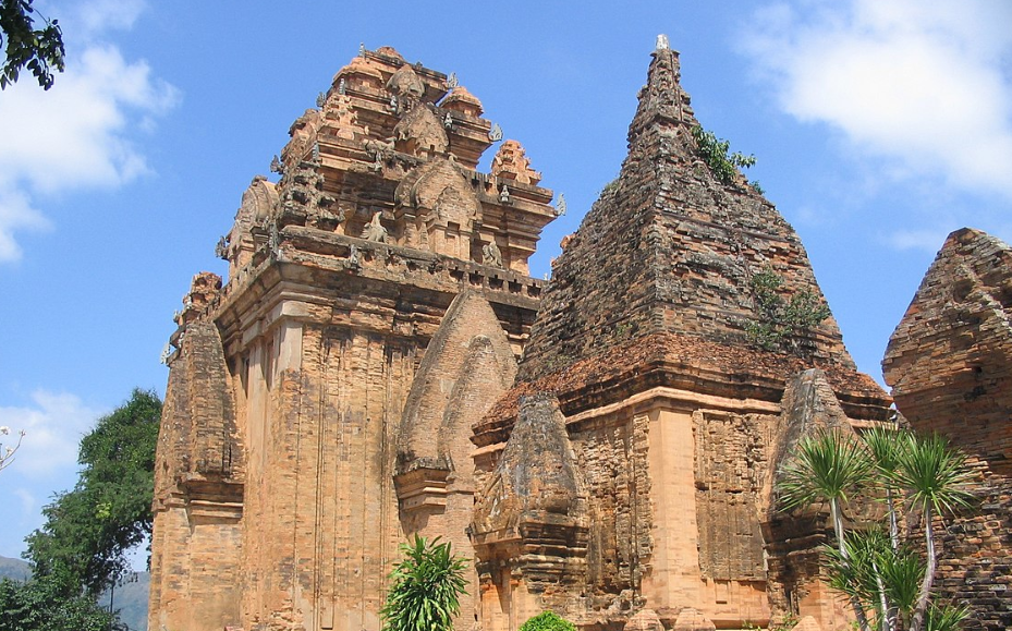 Башни По Нагар — Достопримечательность Вьетнама