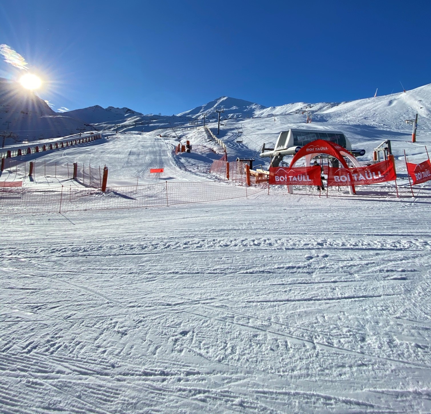 Boí Taüll cuenta con unos espesores de nieve entre 90 cm y 100 cm.