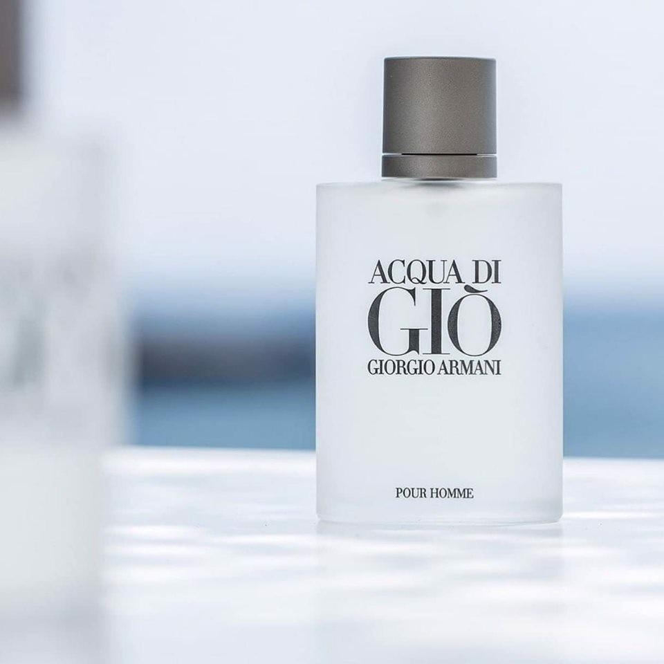 Nước hoa Giorgio Armani Acqua di Gio Pour Homme hay còn gọi là nước hoa Giò trắng namx