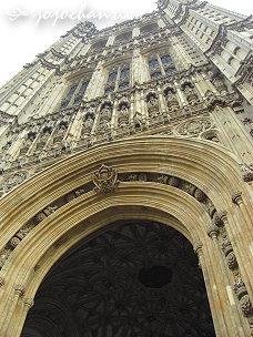 http://pics7.blog.yam.com/26/userfile/j/jojochantravel/album/14b35025d2adee.jpg