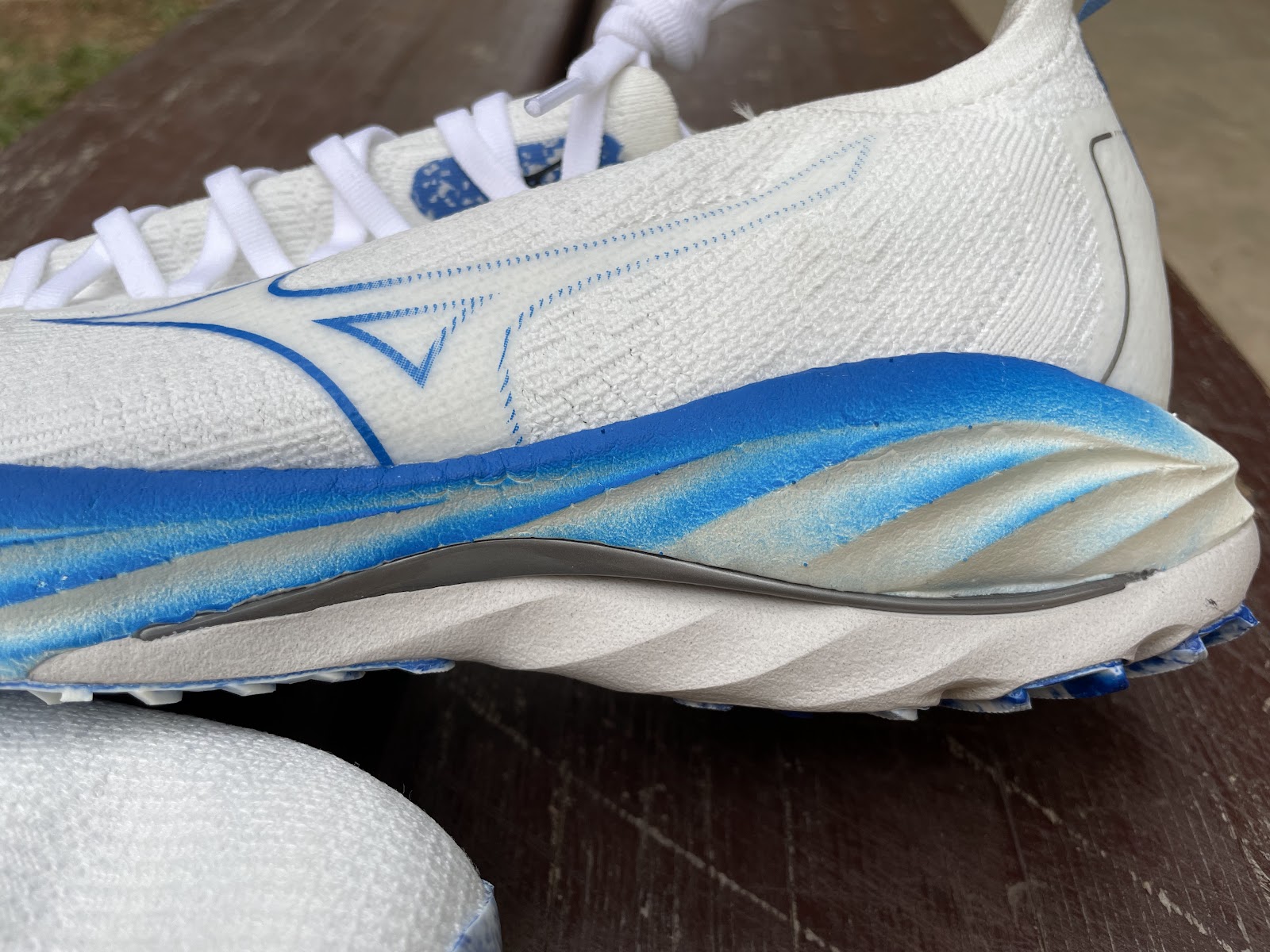 Road Trail Run: Mizuno Wave Neo Wind Multi Tester Review: Highly  Sustainable. High Performing?