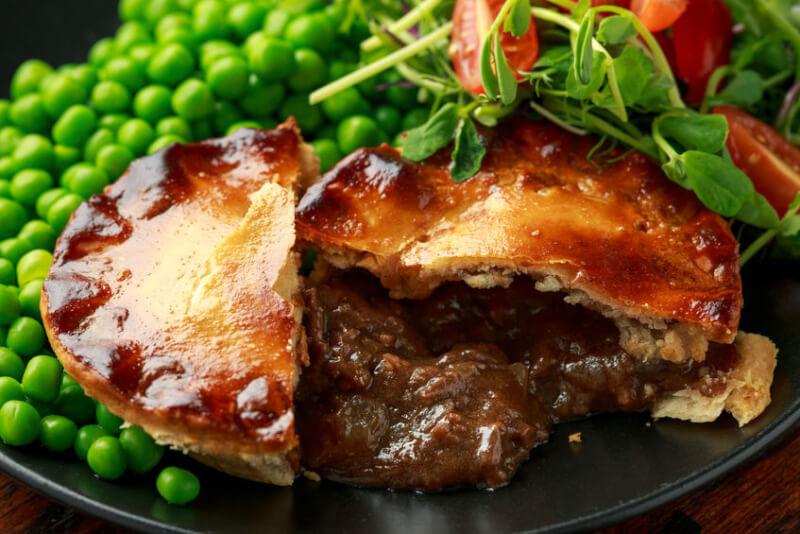 The Ultimate English Steak & Kidney Pie – Mr Paul's Pantry