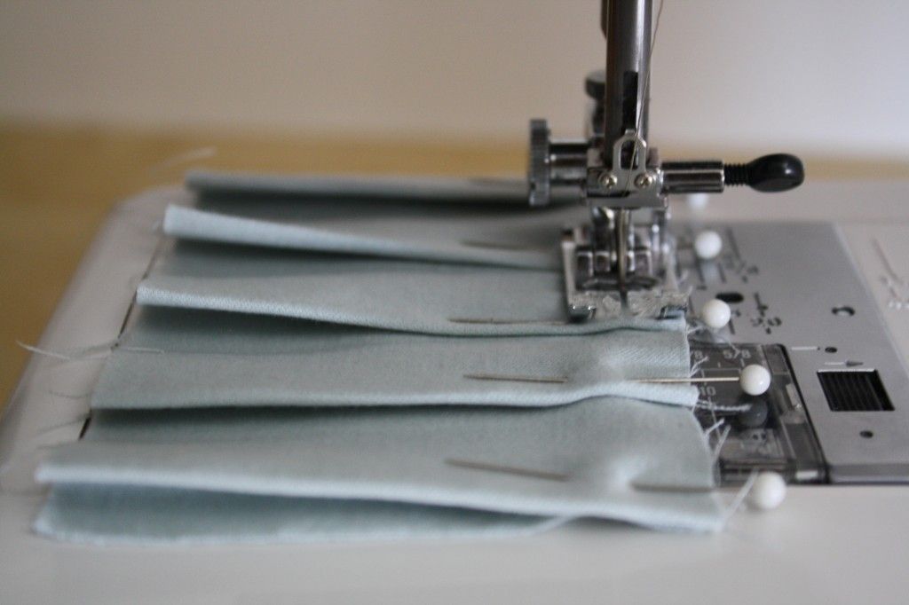 sewing pleats 