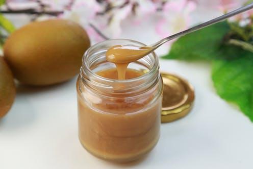 Science or Snake Oil: is manuka honey really a 'superfood' for treating  colds, allergies and infections?