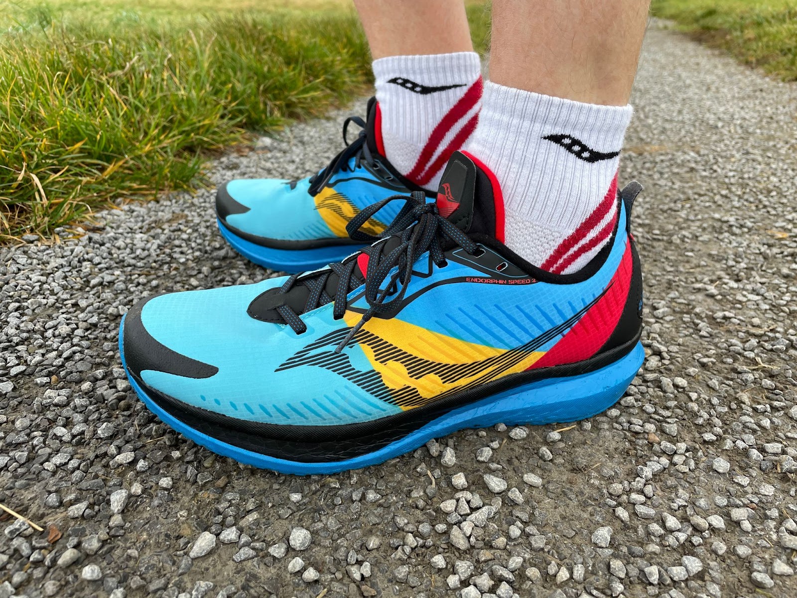 Road Trail Run: Testbericht: Saucony RUNSHIELD - Ride 14 und Endorphin  Speed 2 sind bereit für den Winter (German)