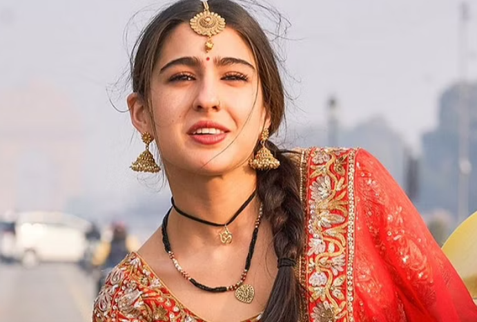 Sara Ali Khan - Om Necklace | Sara Ali Khan took 2 mementos