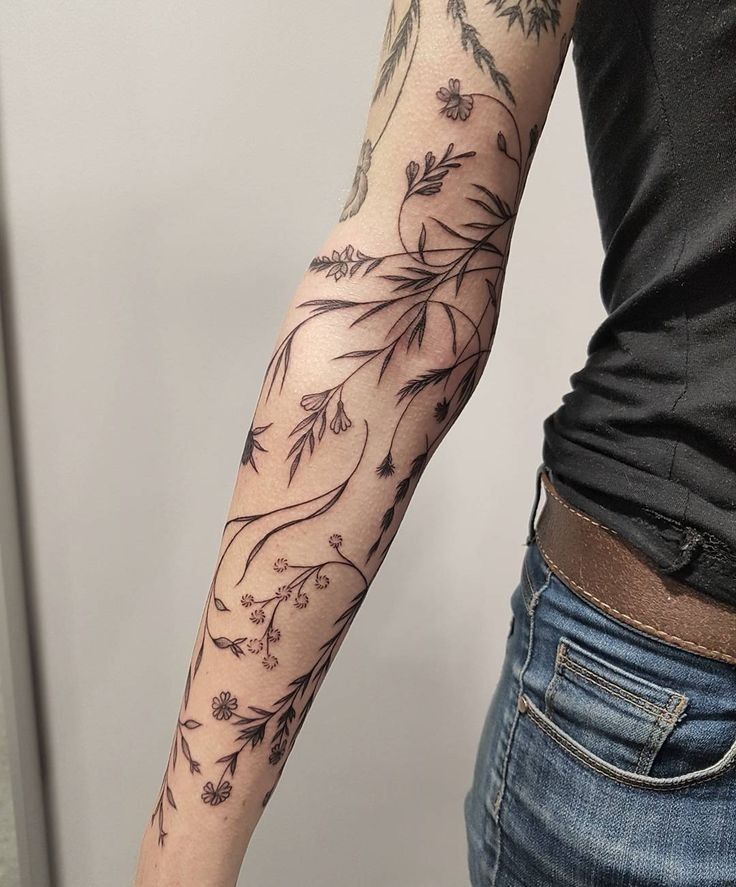 ลายสักไม้เลื้อยผู้ชาย 10