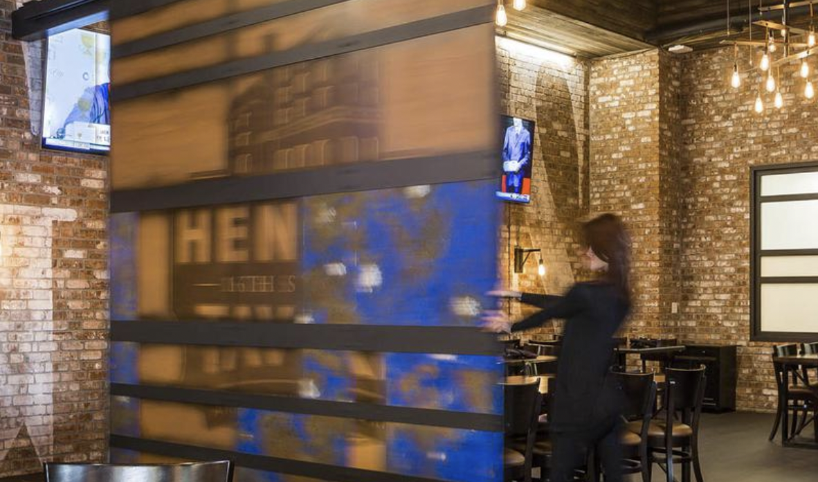   Trivia en Henry's Tavern - Denver, Colorado