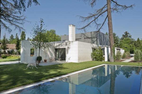 Moderna Casa con piscina en Madrid