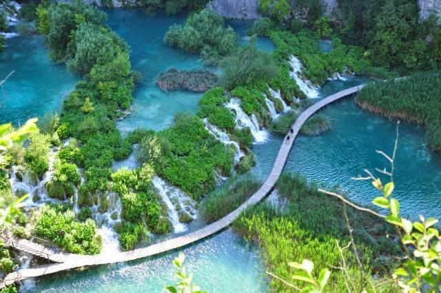 https://blogger.googleusercontent.com/img/b/R29vZ2xl/AVvXsEiYXnl9pQJCxalLvm6wd603_RUcIsWTKuL5_ClG_0Ik6PodfUucfHRvoKXH75029hnuDdTlraiGi_vB7OAl8opulpjbuG0BLvJw4eExEgp5A0WeiH4sSbxowKsbOVdZrC86VbpZSgKwQ4-K/s1600/riassunto+di+geografia+croazia.jpg