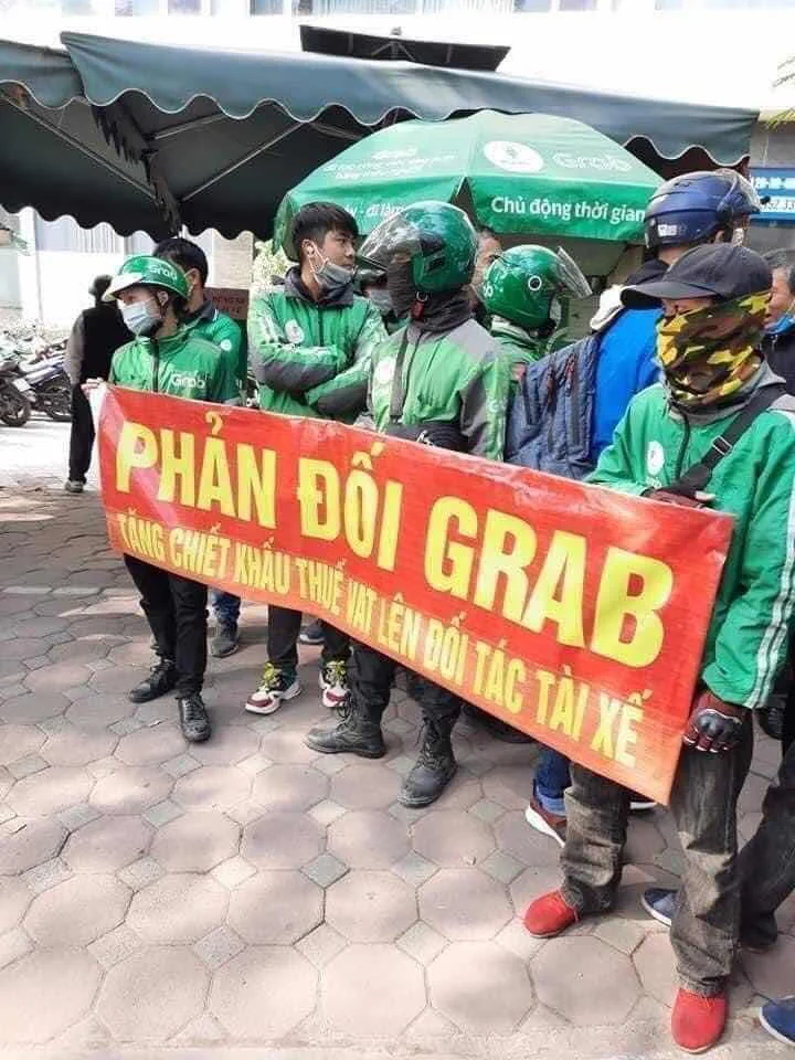 ĐỐI DIỆN NHƯNG KHÔNG THẤY MẶT 