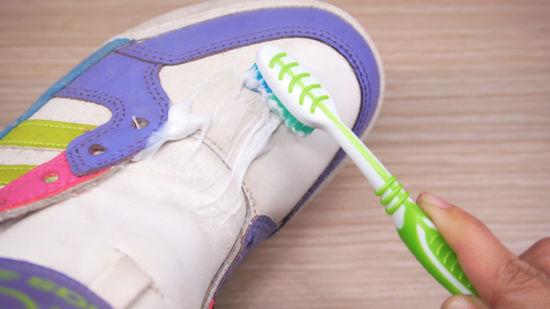 How to Clean Shoes with Toothpaste: 10 Steps (with Pictures)